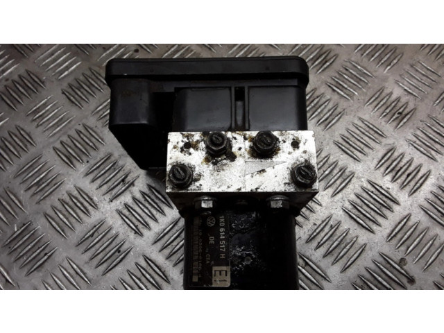 Блок АБС 1K0907379K, 1K0614517H   Audi  A3 S3 8P  2003-2012 года