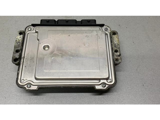 Řídící jednotka 8200311539, 0281011148 Renault Laguna II 2003