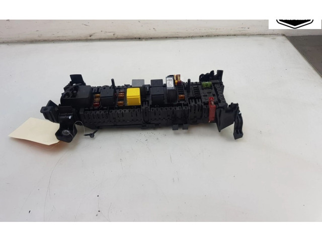 Блок предохранителей A2469067200, A2465400240 Mercedes-Benz A W176