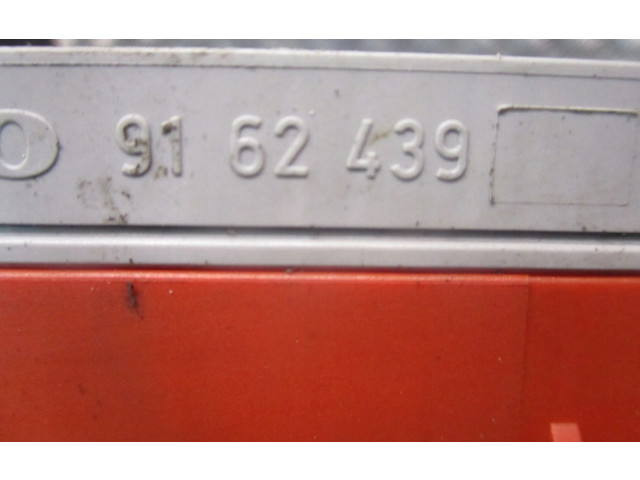 Блок предохранителей 9162439 Volvo V70