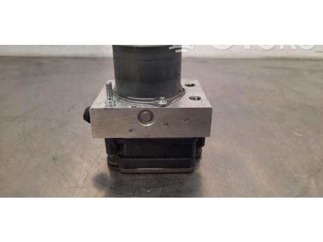 Блок АБС 6700352860 Maserati Levante 2017 - года