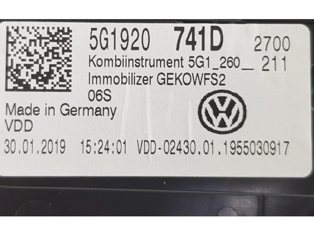 Панель приборов 5G1920741D, 5G1920741D   Volkswagen Golf VII       