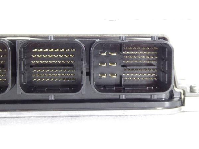 Блок управления двигателя 32313937   Volvo XC60