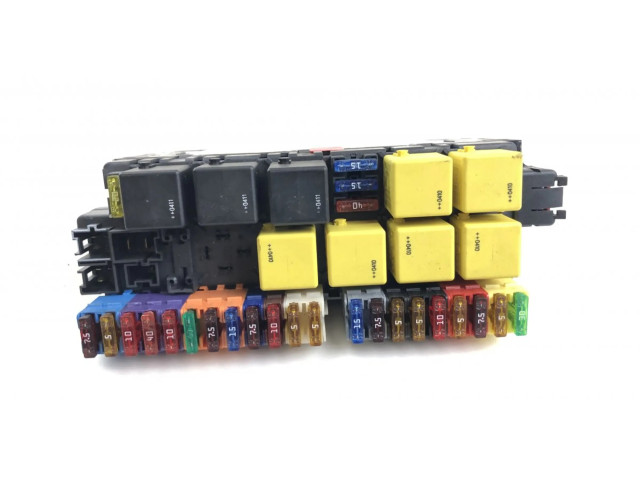 Pojistková skříňka 05045117, A2305454632 Mercedes-Benz SL R230 2004