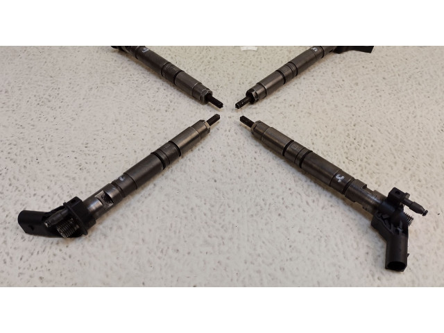 Vstřikovač 059130277AR   Audi Q7 4L    CAS 