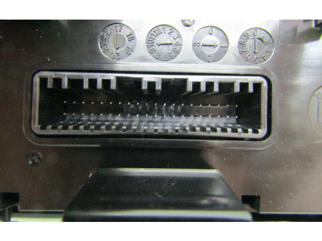 Блок управления климат-контролем 97250J7702   KIA Xceed