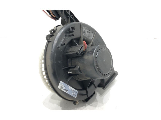 Вентилятор печки    8EW009157-111   Skoda Fabia Mk1 (6Y)
