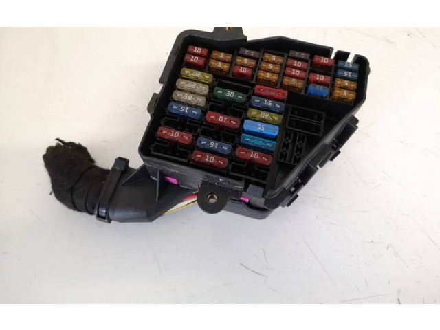 Блок предохранителей Audi A3 S3 8L