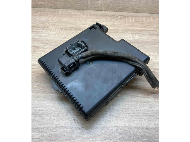 Блок предохранителей 30728512, 28017881 Volvo XC90