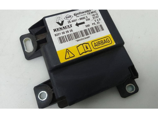 Блок управления 8201002828 Dacia Sandero