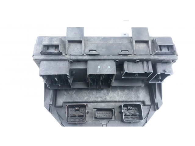 Блок предохранителей 68165691AB, 68165691AC Jeep Grand Cherokee