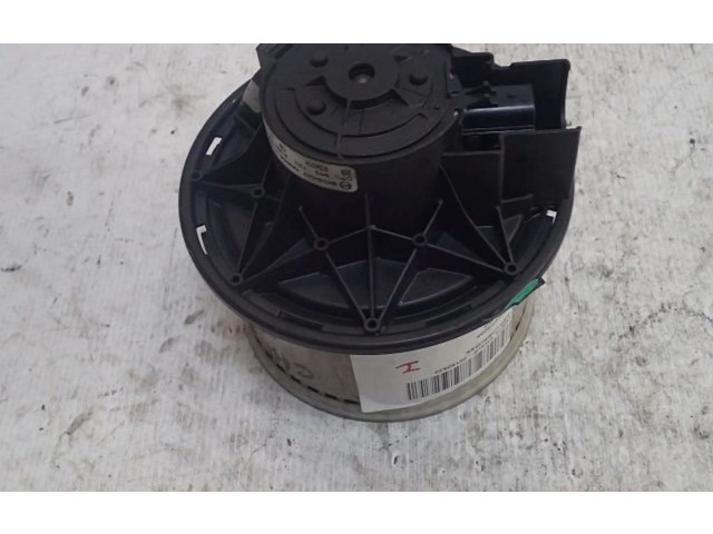 Вентилятор печки       Jeep Cherokee