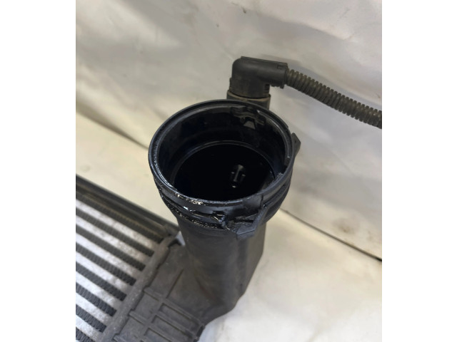 Интеркулер  1K0145928D   Volkswagen Touran I 