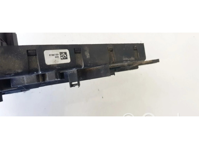 Pojistková skříňka 690661901, 6906618-05 BMW 5 E60 E61 2005