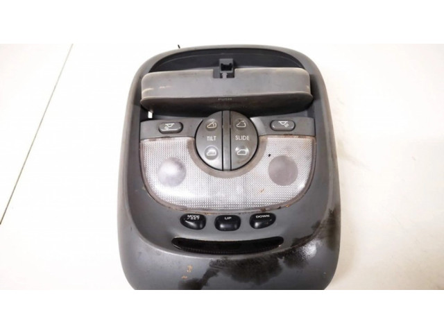 Фонарь освещения передних мест