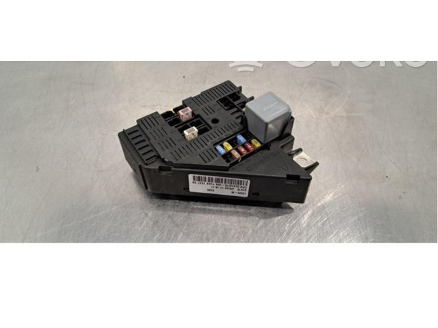 Блок предохранителей  31473569   Volvo XC90    