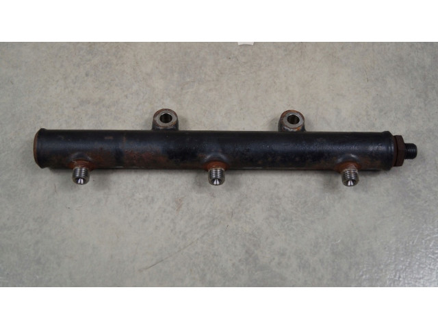 Магистральная трубка топлива