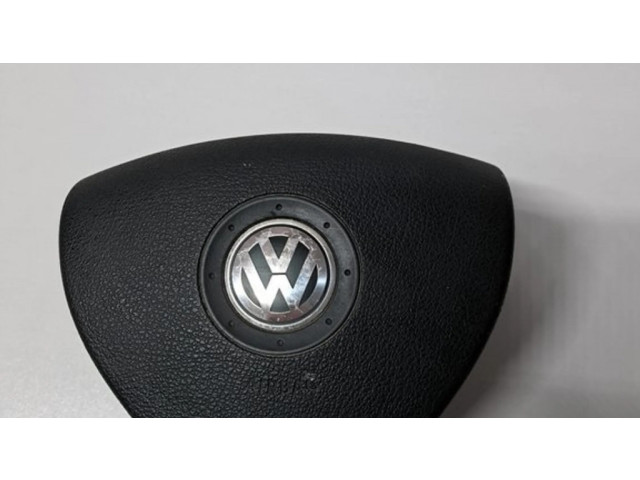 Подушка безопасности водителя 2K0880201E, 61982050A Volkswagen Golf V