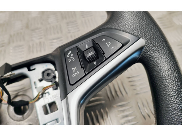 Руль Opel Meriva B  2010 - 2016 года 13351023, 0060028858      