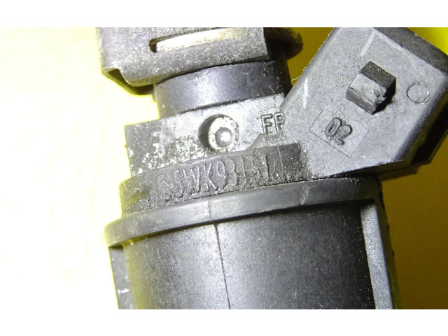 Vstřikovací lišta 90536149 Opel Zafira A