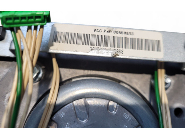 Подушка безопасности водителя 30656933, 30739579   Volvo V70