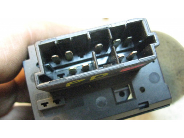 Ручка стеклоочистителей 5304957ZL, 96049597ZL Citroen Berlingo