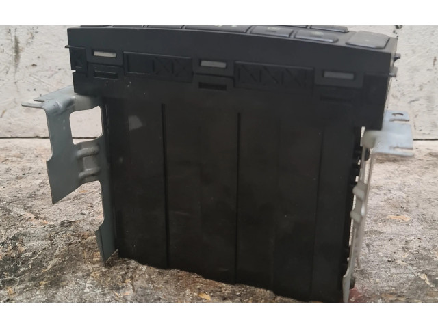 Блок управления климат-контролем    KIA Opirus