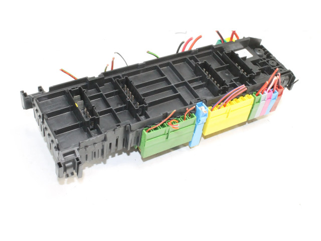 Pojistková skříňka 2469066600 Mercedes-Benz A W176 2014