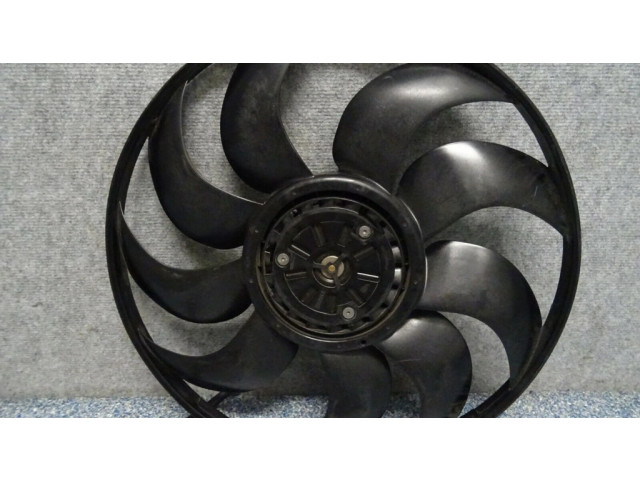 Вентилятор радиатора 8617086 BMW 5 G30 G31 2.0