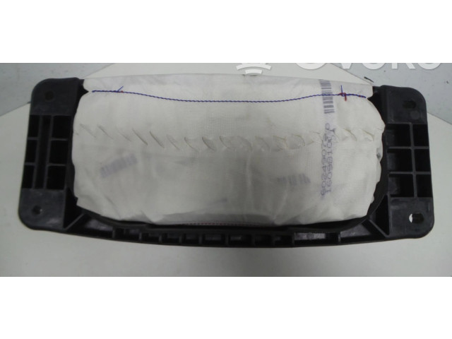 Подушка безопасности пассажира A1768600002 Mercedes-Benz A W176