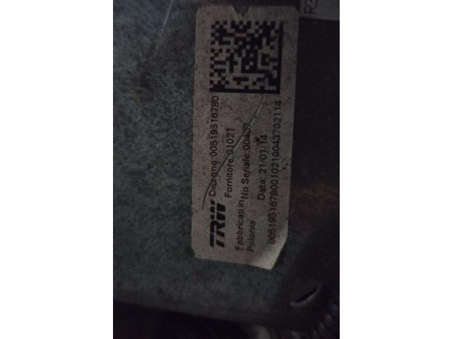 Рулевая рейка 51951678, 51951678 Jeep Renegade 2014 - года