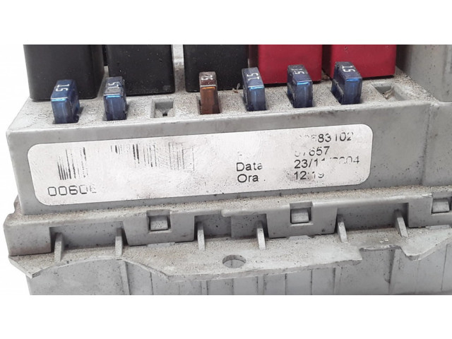 Pojistková skříňka 60683102 Alfa Romeo 166 2005