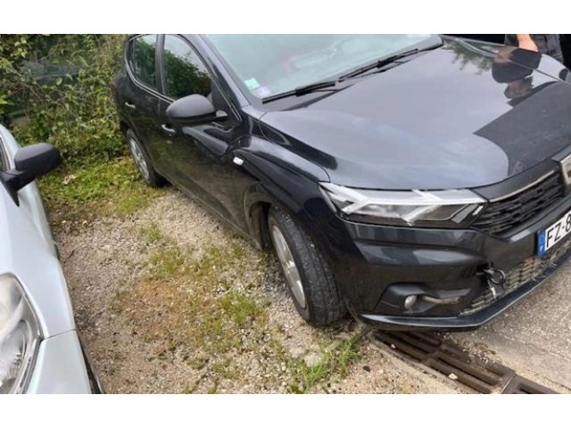 Блок предохранителей  284B65716R, 284B65716R   Dacia Sandero III    