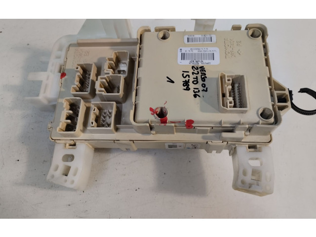 Модуль управления BSM 89221-0F010   Toyota Corolla Verso AR10    