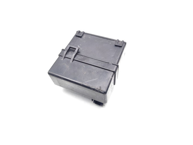 Ящик предохранителей (комплект)    Infiniti Q50