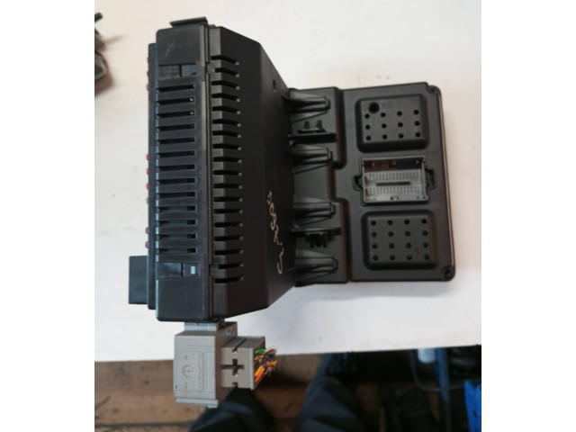 Блок предохранителей 30786476 Volvo XC90