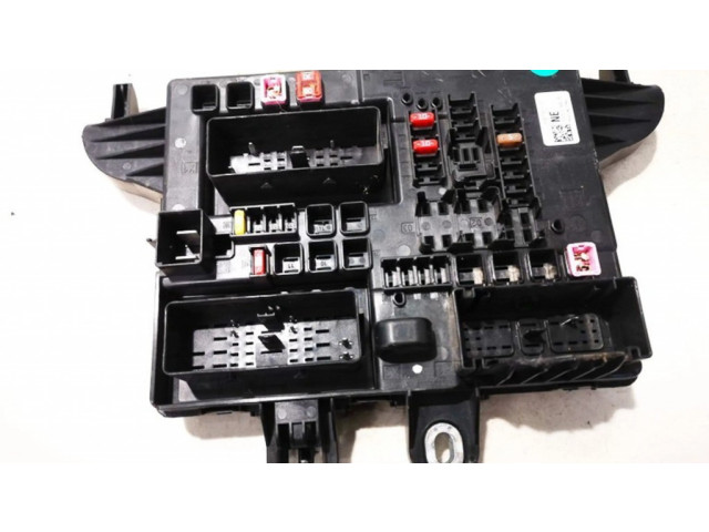 Pojistková skříňka 13277321, 13277321-02 Opel Insigni A 2009