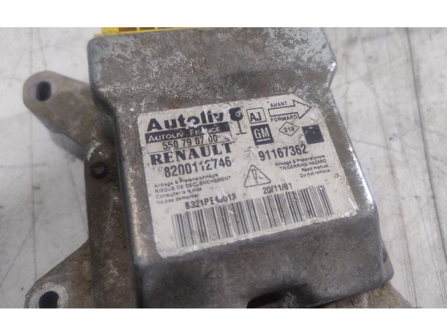 Блок подушек безопасности 8200112746   Renault Trafic I
