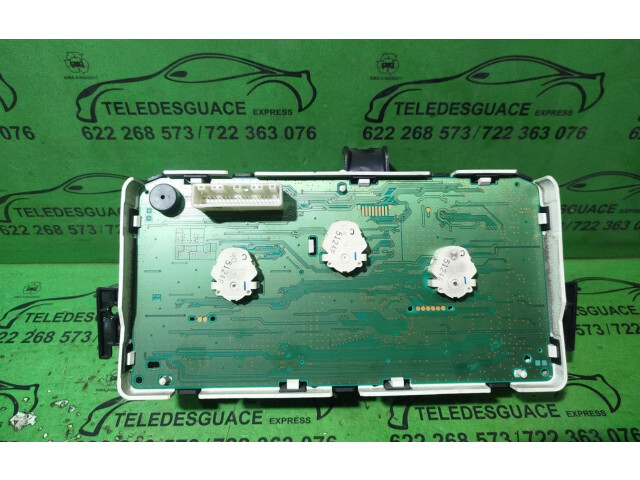 Přístrojová deska Nissan Micra 2005 BC43E