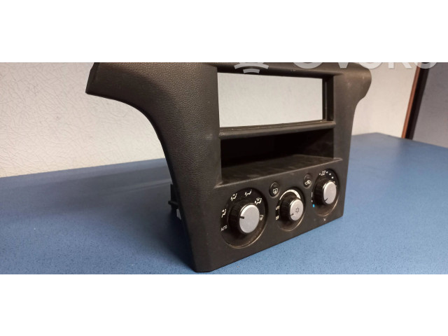 Блок управления климат-контролем MR979972HA   Mitsubishi Outlander