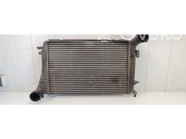 Интеркулер 1K0145803Q Volkswagen Caddy