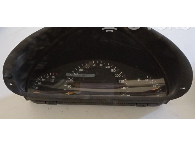 Панель приборов    Mercedes-Benz A W168       