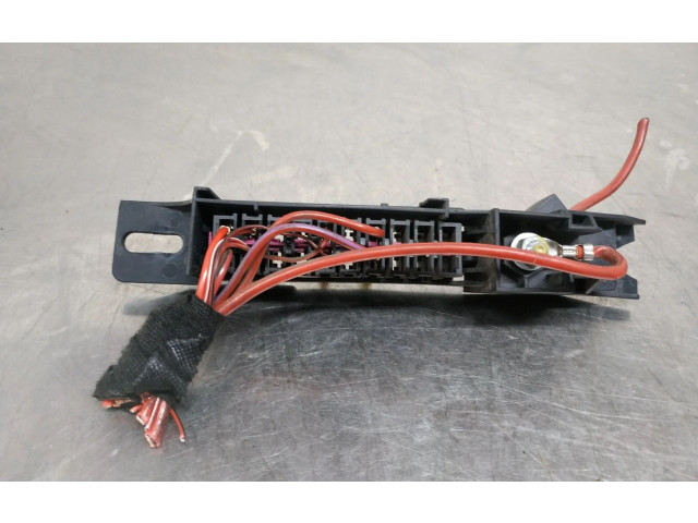   Pojistková skříňka 4E0941824   Audi A8 S8 D3 4E 2003