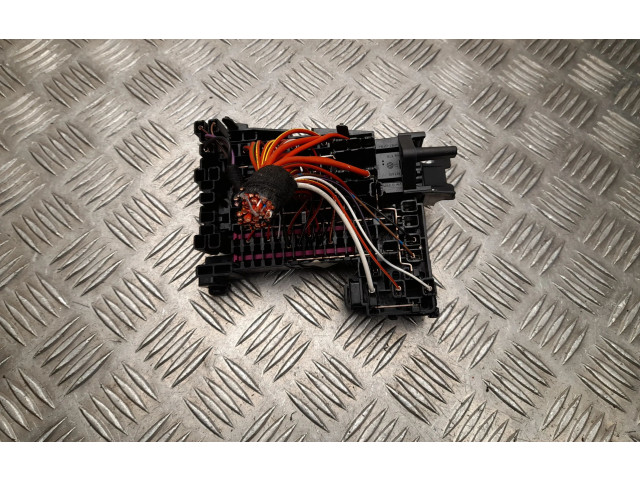 Блок предохранителей 5WA937615, 5WA937615A Skoda Octavia Mk4