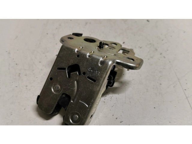 Zámek zadních dveří 4H0827505   Audi A6 C7 2012