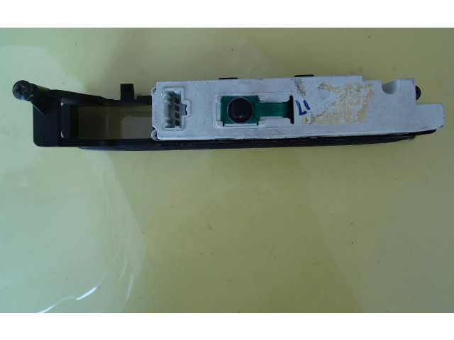 Дисплей 53871824 Rover 620