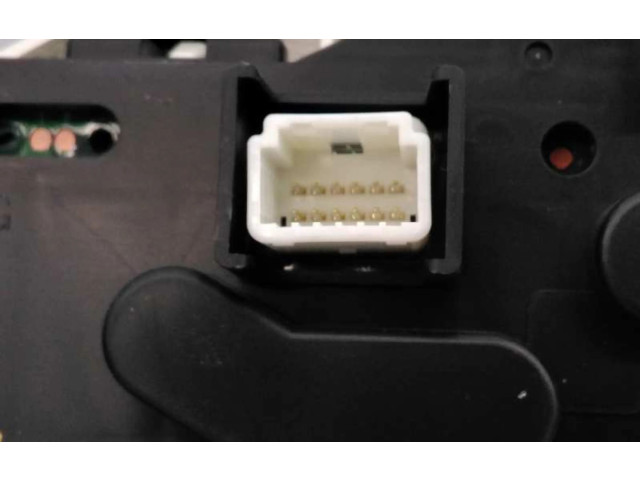 Přístrojová deska Nissan Pulsar 2015 3ZN0BRKVI, 956B