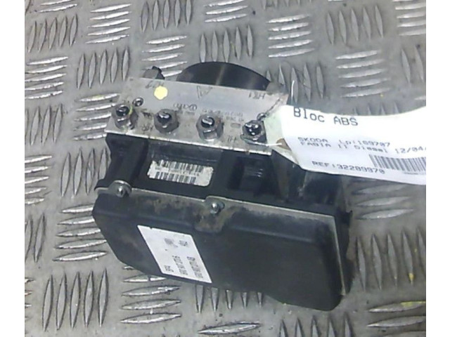 Блок АБС 6R0614517AGBEF Skoda Fabia Mk2 (5J) 2007 - 2014 года