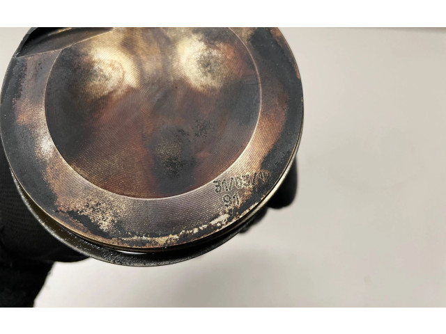 Píst 02606LJ1, WU3 Audi A3 S3 8V