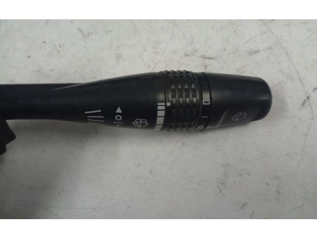 Ручка стеклоочистителей Mitsubishi Pajero